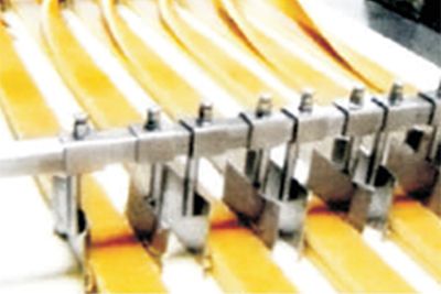 Ligne de production de gâteaux (gâteaux éponge ou génoises)